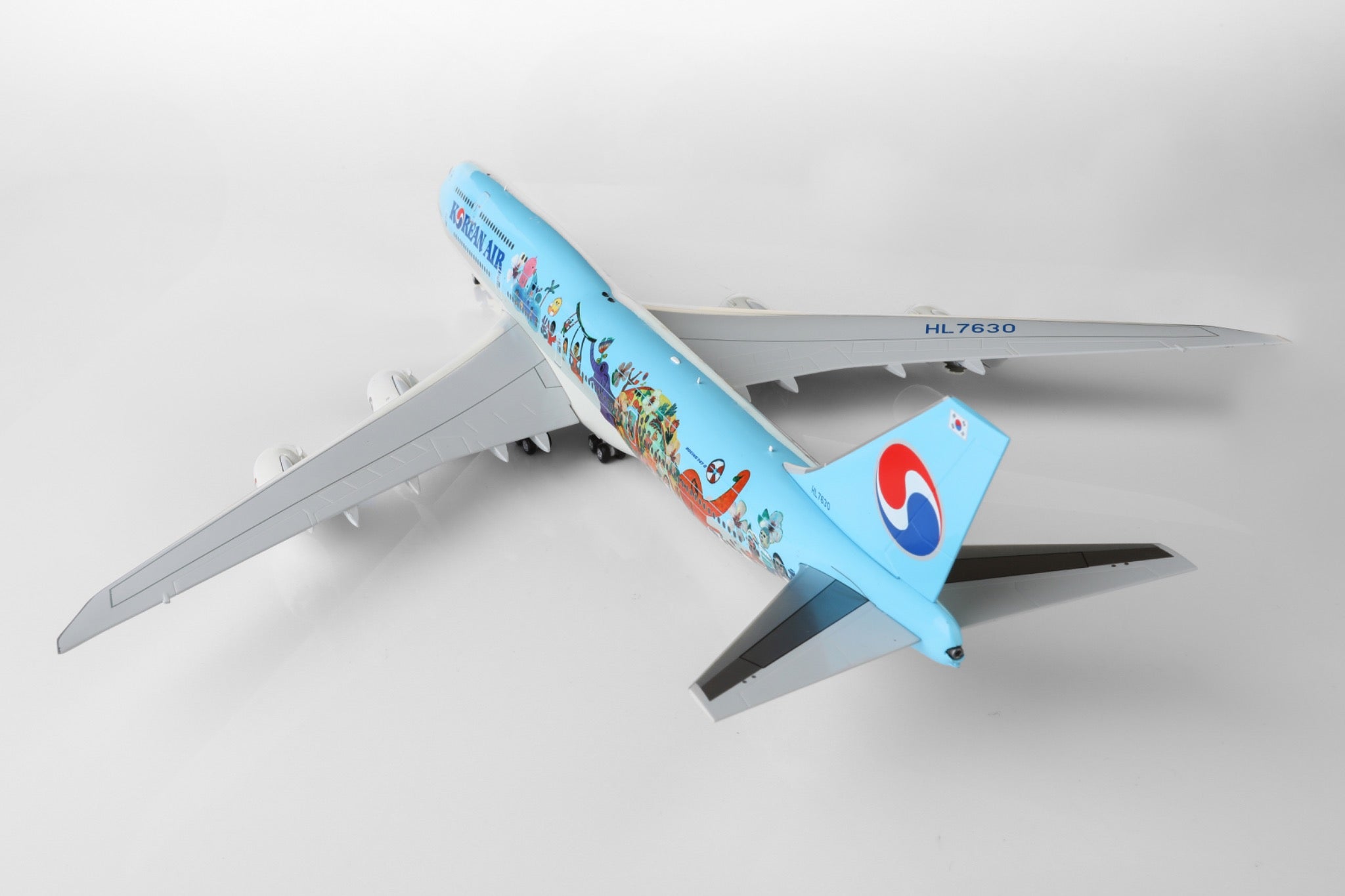 Korean Air Boeing 747-8 HL7630 – “Children's Painting