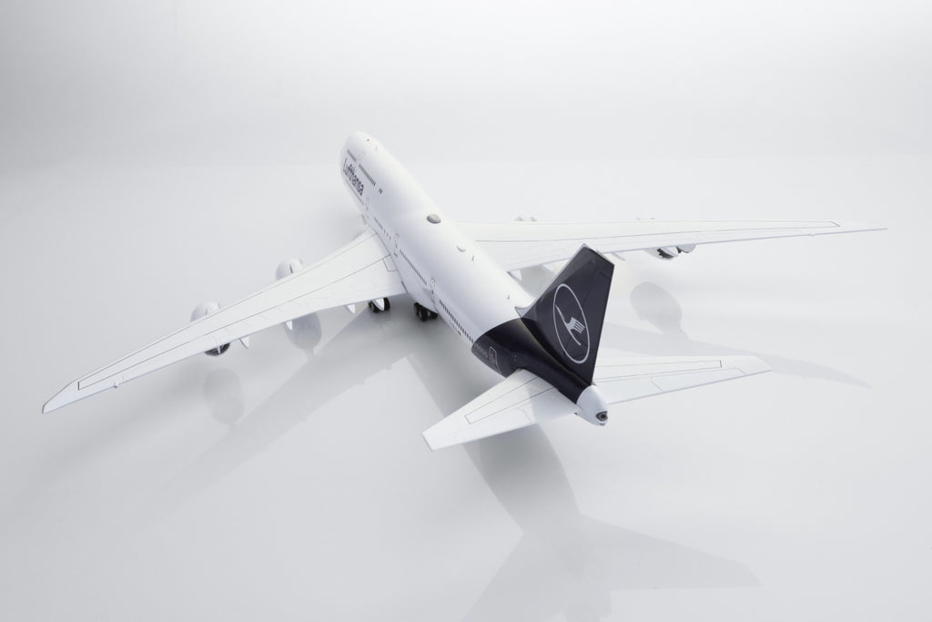 Lufthansa - B747-8-  38.15cm - D-ABYA -  Scale 1/200