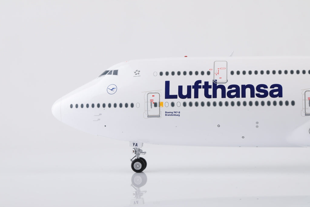 Lufthansa - B747-8-  38.15cm - D-ABYA -  Scale 1/200