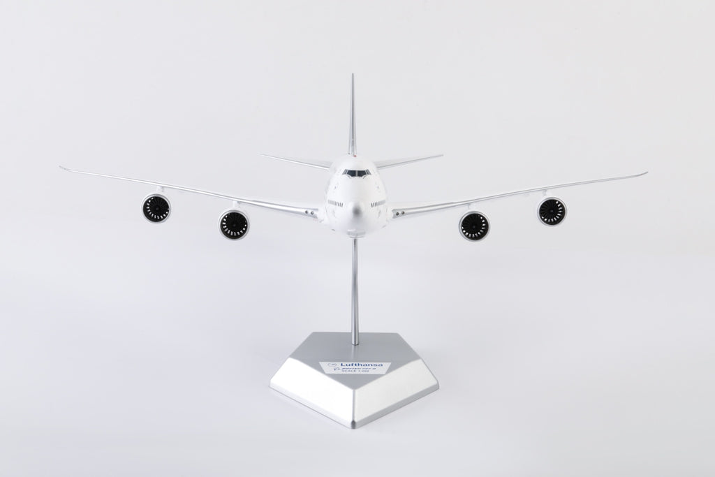 Lufthansa - B747-8-  38.15cm - D-ABYA -  Scale 1/200