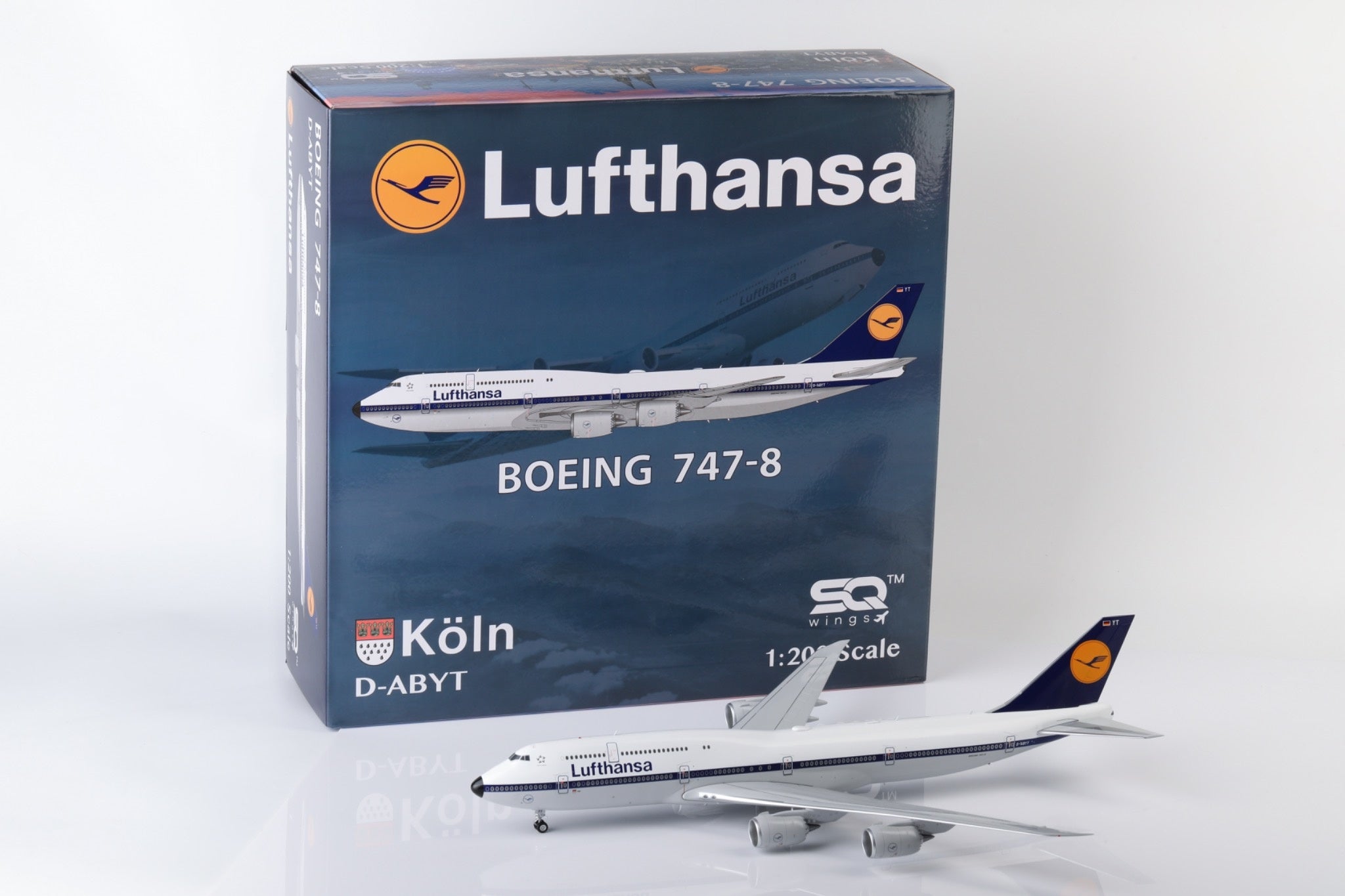 SQ Wings 1:200 Lufthansa Boeing 747-8 Diecast Aircraft Model