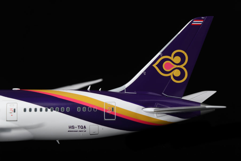 Thai Airways B787-8 HS-TQA – Scale 1:200 – SQ Wings – 28.35 cm