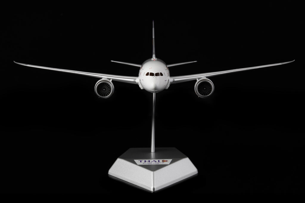 Thai Airways B787-8 HS-TQA – Scale 1:200 – SQ Wings – 28.35 cm