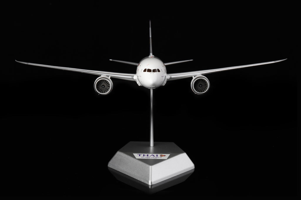 Thai Airways Boeing 787-8 HS-TQF – Scale 1:200 – SQ Wings – 28.35 cm