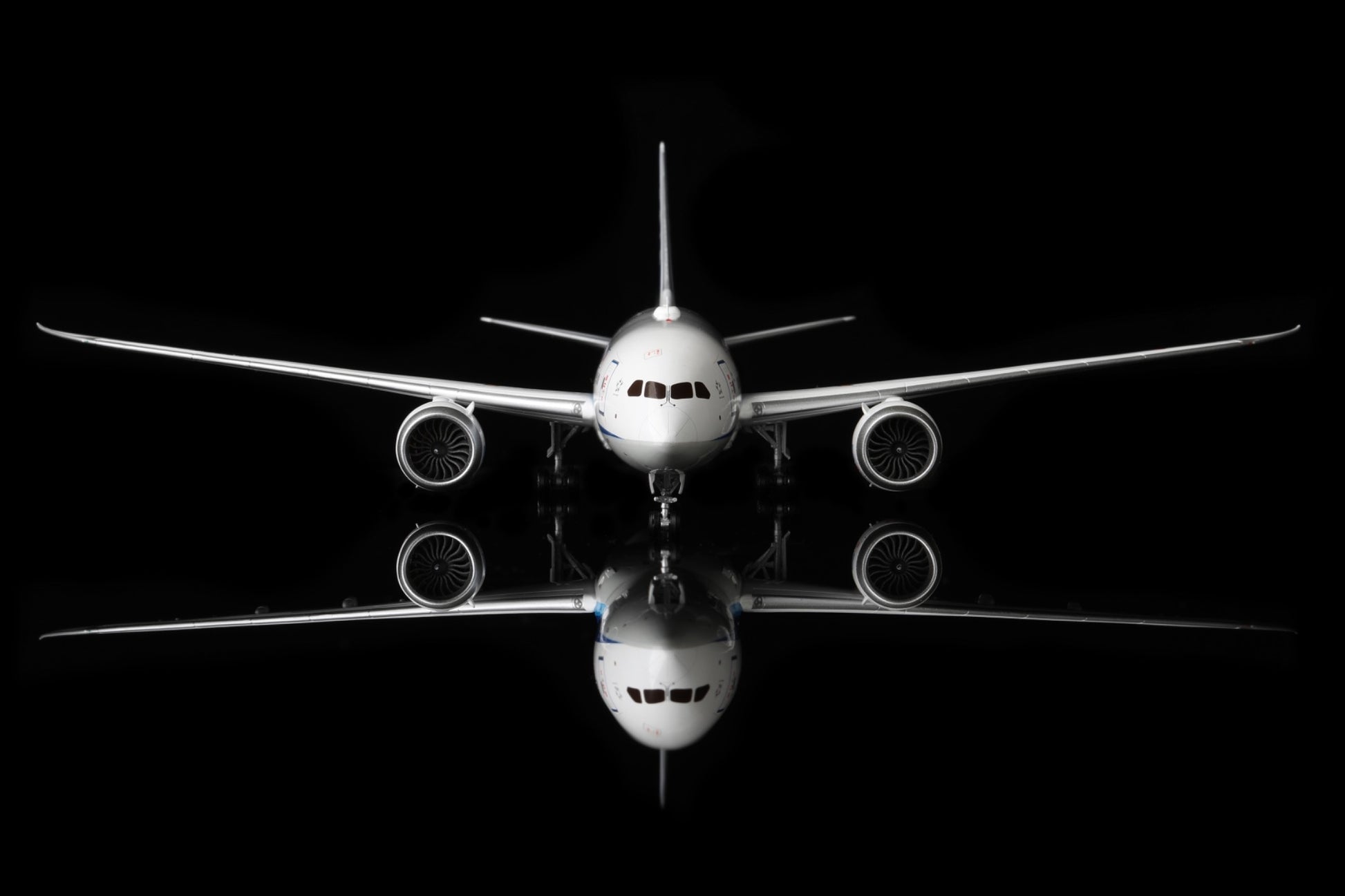 ANA Boeing 787-10 JA900A – Scale 1:200 – SQ Wings – 34.3 cm