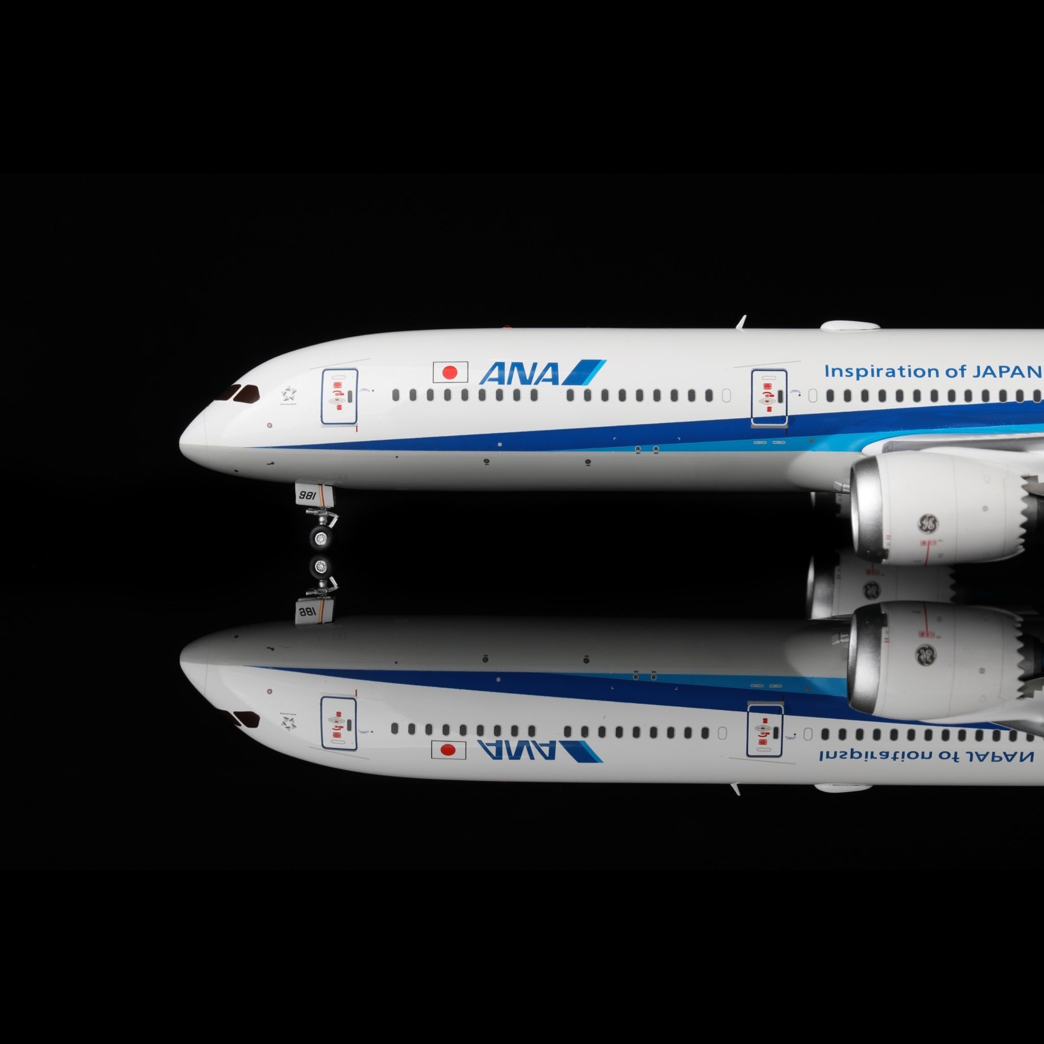 ANA B787-10 JA981A – 1:200 Scale Model by SQ Wings