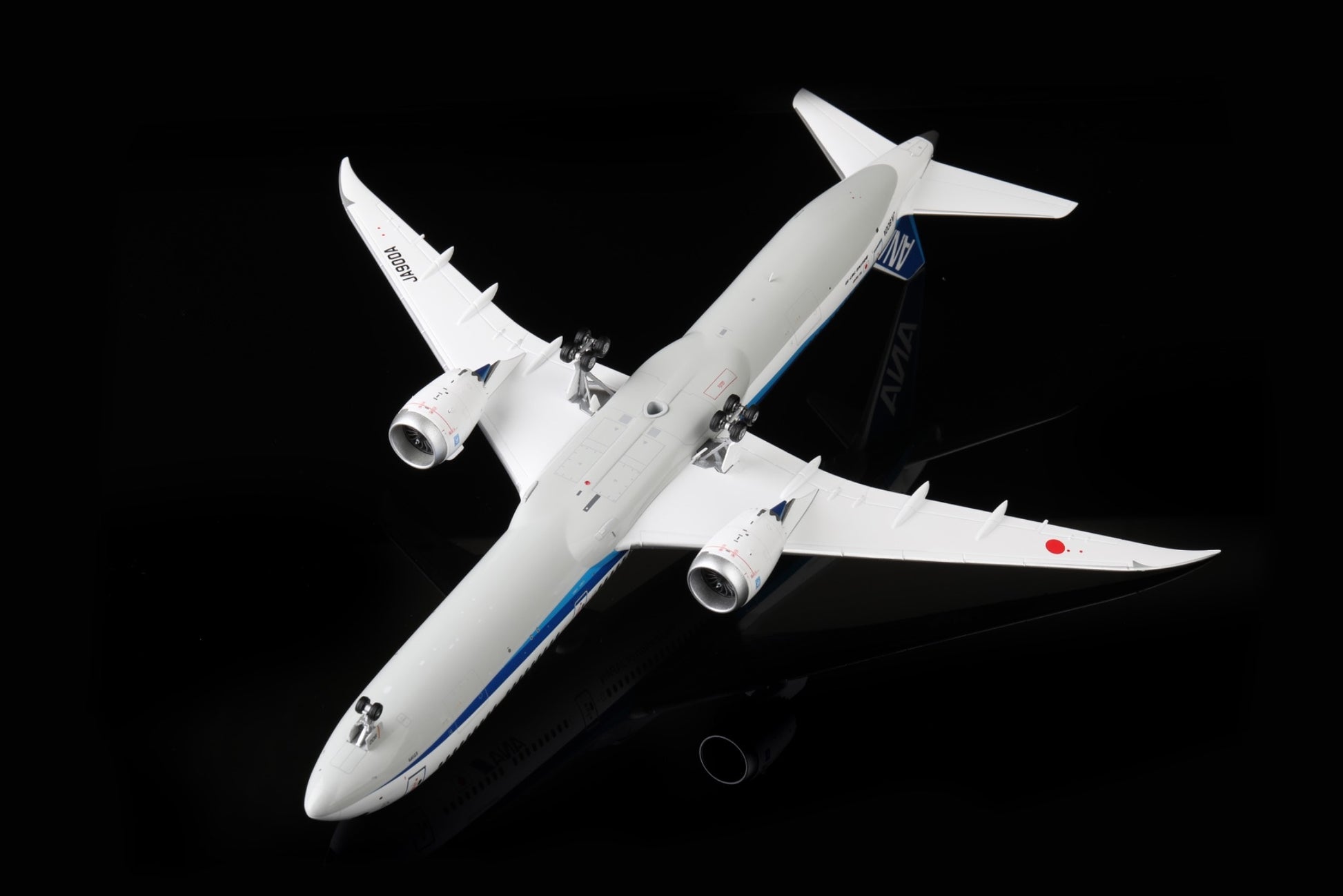 ANA Boeing 787-10 JA900A – Scale 1:200 – SQ Wings – 34.3 cm