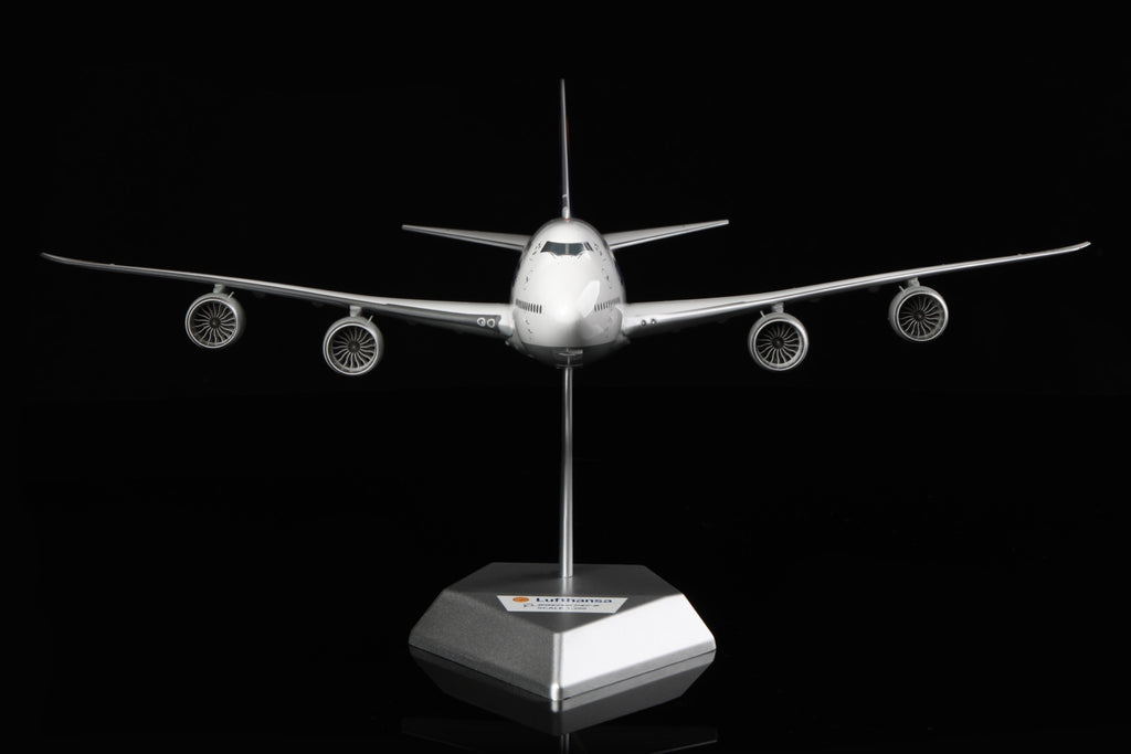Lufthansa Boeing 747-8 D-ABYK “Siegerflieger” – Scale 1:200 – SQ Wings – 34.25 cm