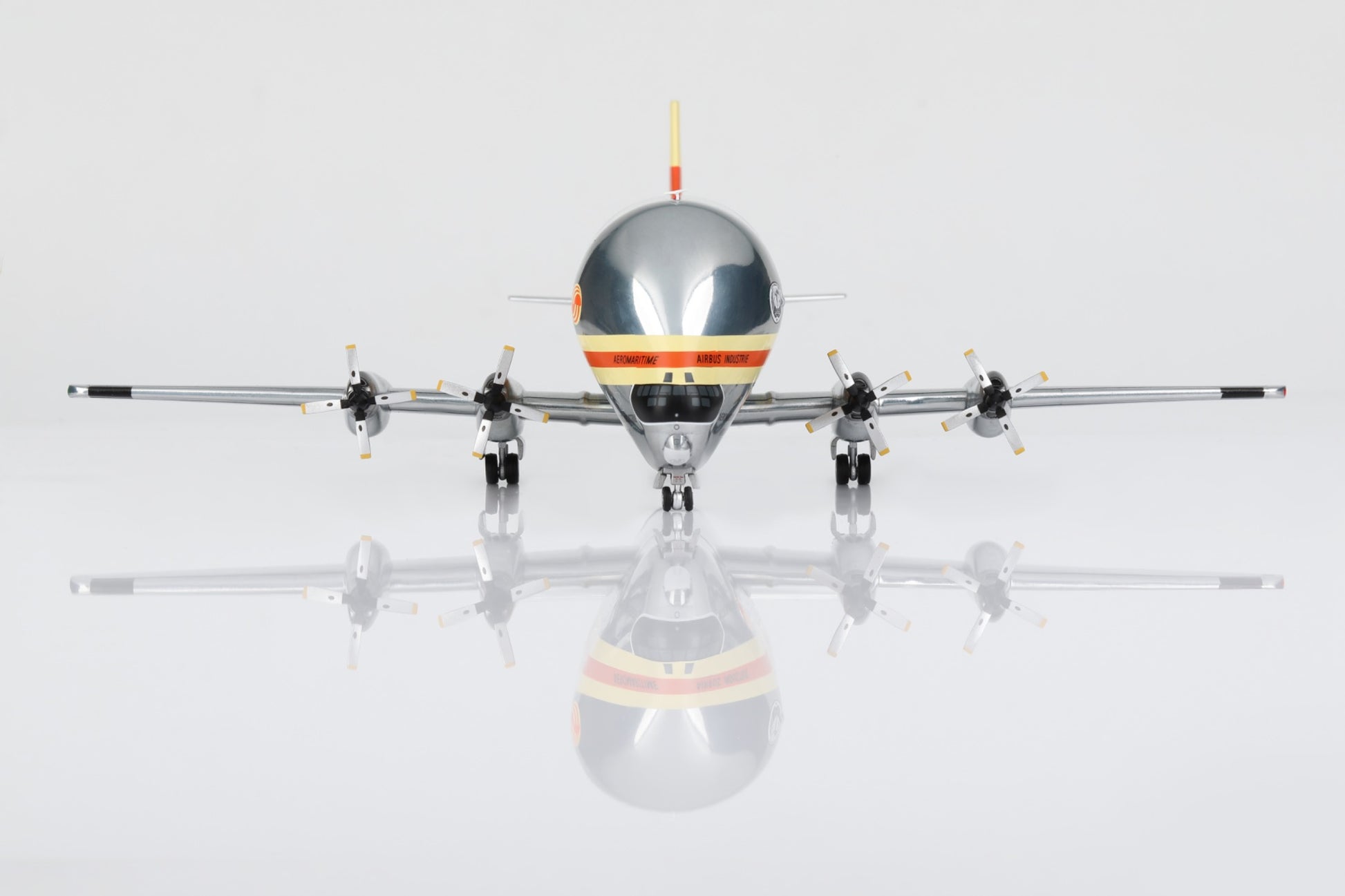 Airbus Industrie 377SGT F-BTGV – Scale 1:200 – SQ Wings – 21.9 cm