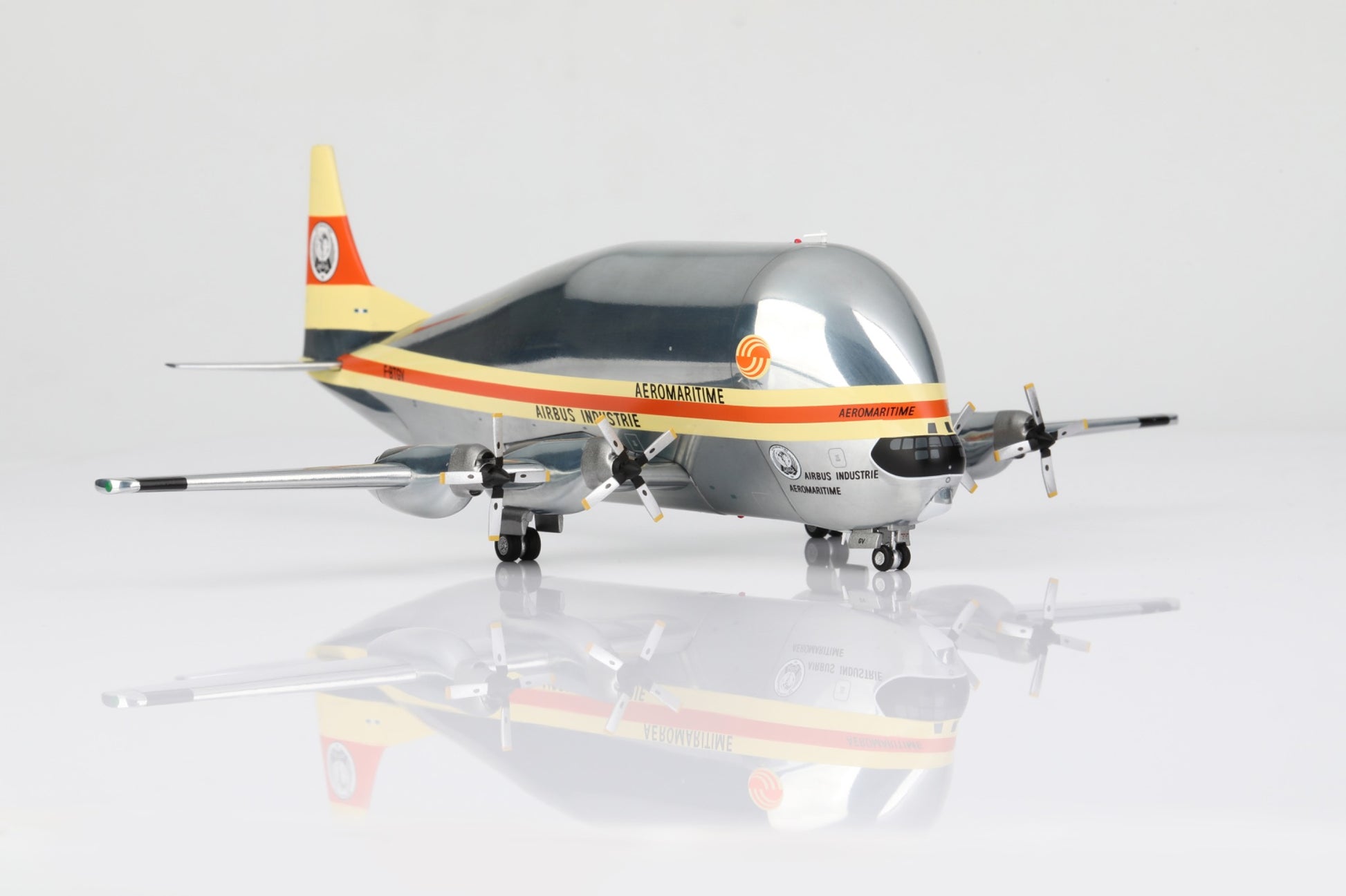Airbus Industrie 377SGT F-BTGV – Scale 1:200 – SQ Wings – 21.9 cm