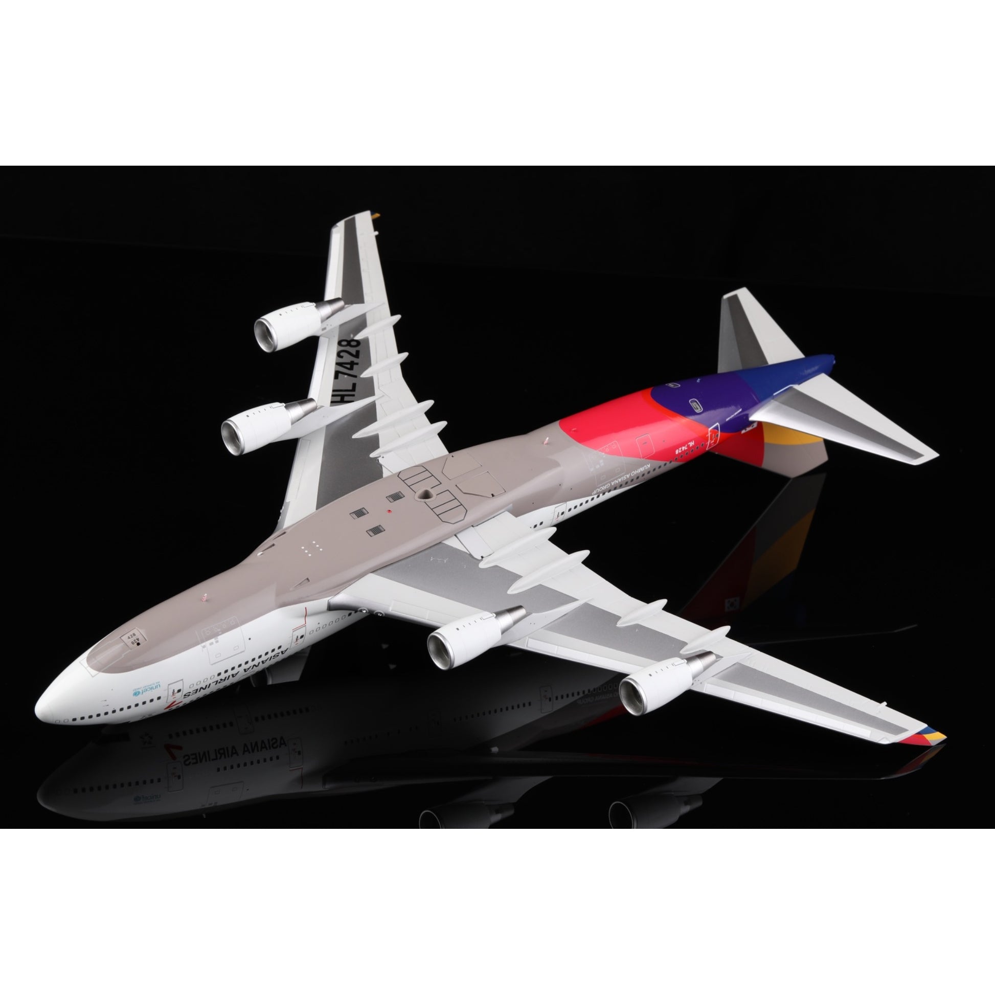 Asiana Airlines - B747-400 - HL7428 - L2003 - 35.3cm -  Scale 1/200