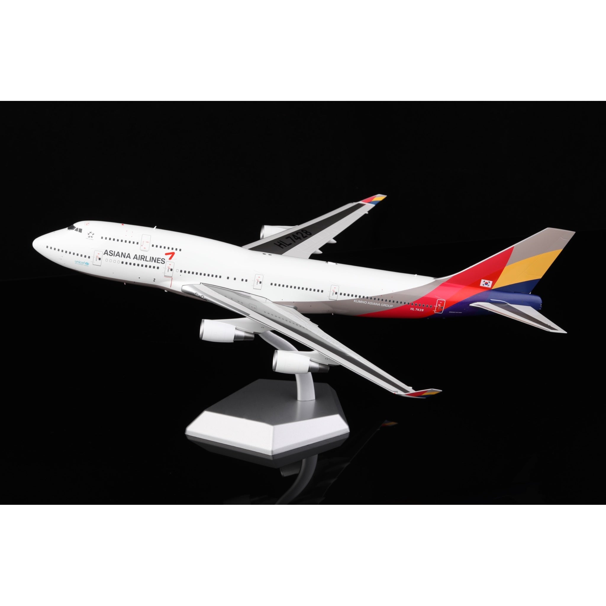 Asiana Airlines - B747-400 - HL7428 - L2003 - 35.3cm - Scale