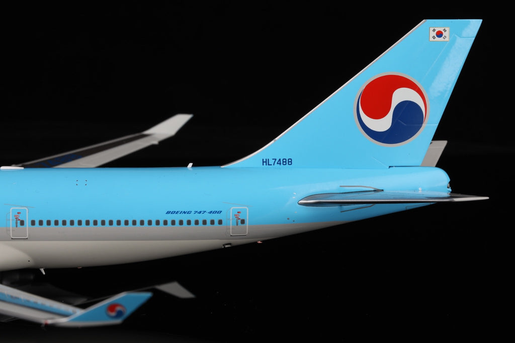 Korean Air Boeing 747-400 HL7488 – Scale 1:200 – SQ Wings – 35.3 cm