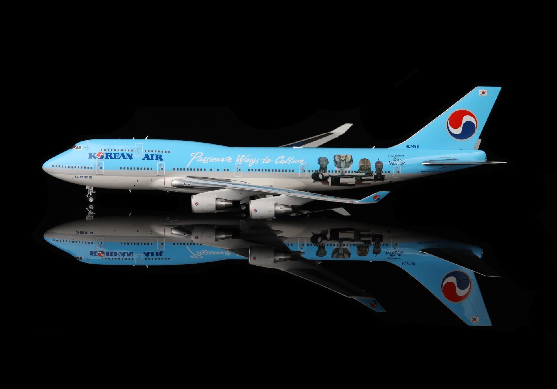 B747-400 HL7488 de Korean Air: "Alas apasionadas por la cultura" – Maqueta a escala 1/200 de SQ Wings