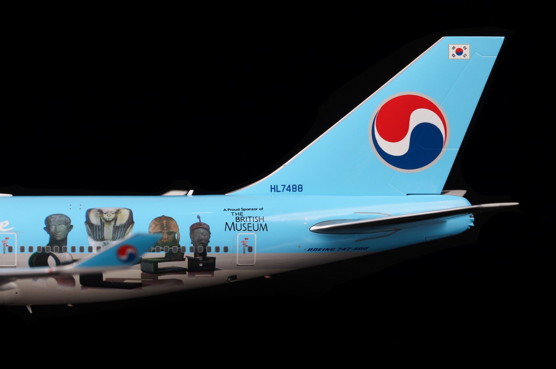 B747-400 HL7488 de Korean Air: "Alas apasionadas por la cultura" – Maqueta a escala 1/200 de SQ Wings