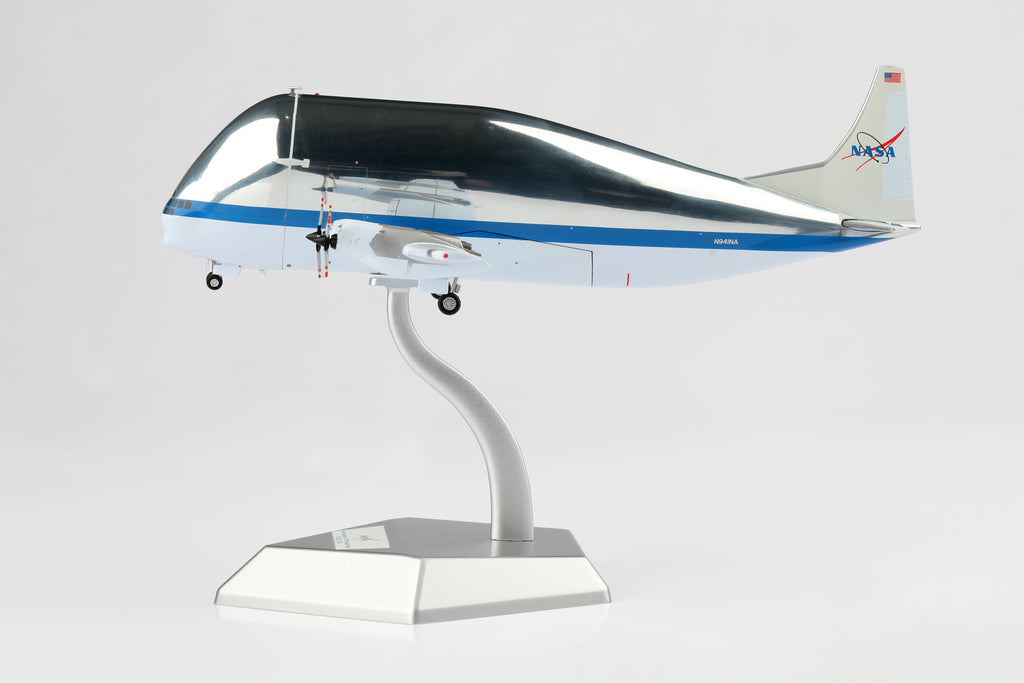 NASA 377SGT Super Guppy N941NA – Scale 1:200 – SQ Wings – 21.9 cm