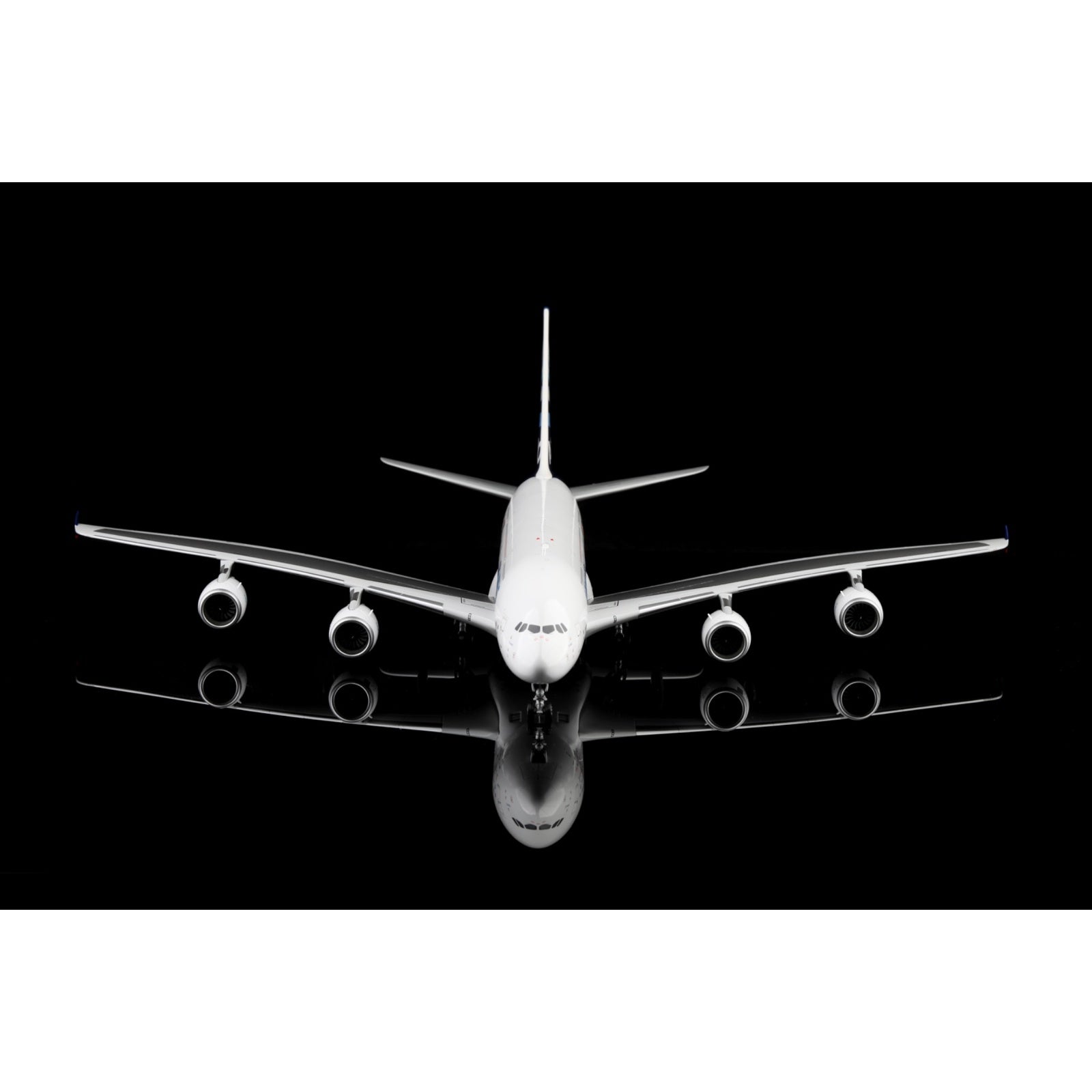 Airbus - A380 - F-WWDD - House Color Love at First Flight - L2009 - 36.3cm - Scale 1/200