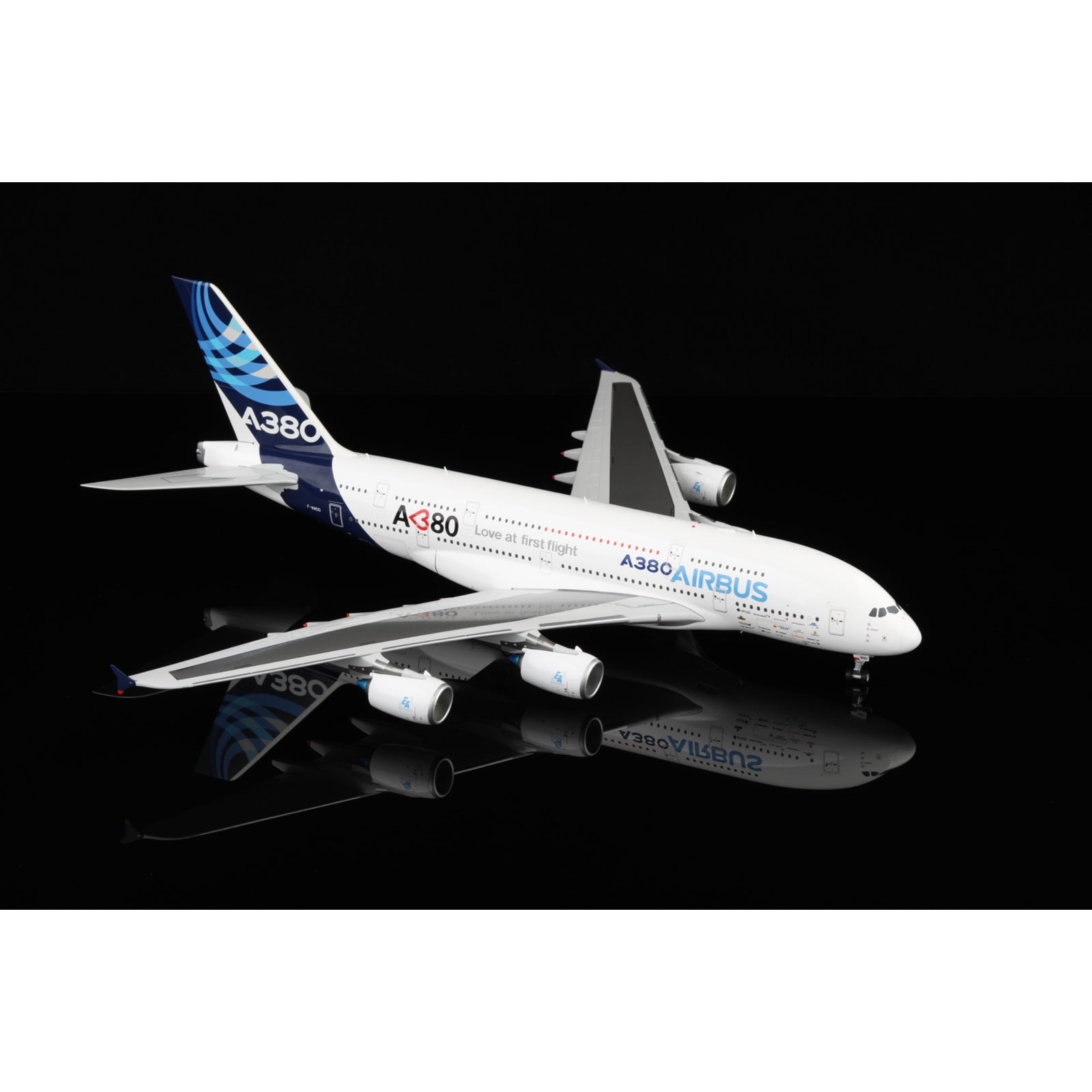 Airbus - A380 - F-WWDD - House Color Love at First Flight - L2009 - 36.3cm - Scale 1/200