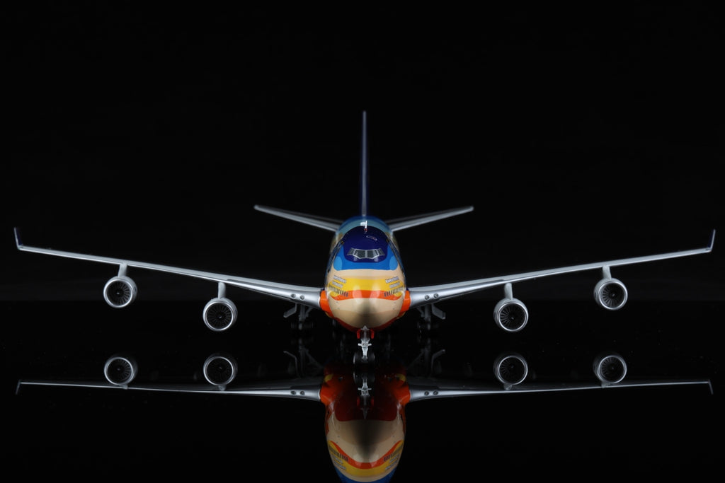 Singapore Airlines - B747-400 - 9V-SPL - Tropical Livery- L2002 - 35.3cm -  Scale 1/200