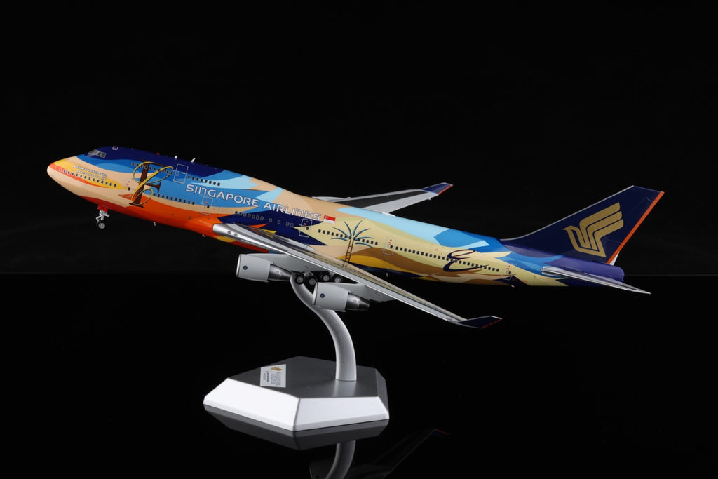 Singapore Airlines - B747-400 - 9V-SPL - Tropical Livery- L2002 - 35.3cm -  Scale 1/200