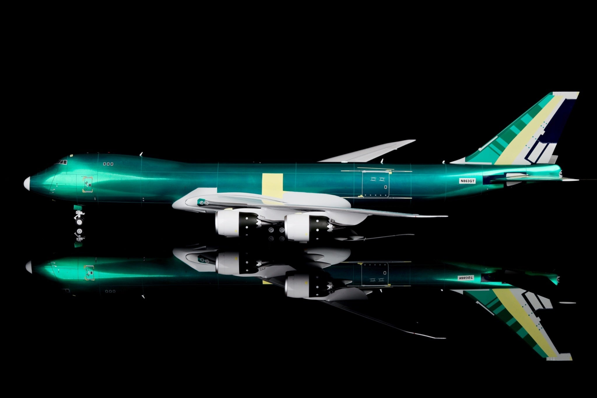 Atlas Air - B747-8F - N863GT - Colores de ensamblaje - L2015 - 38,1 cm - SQW