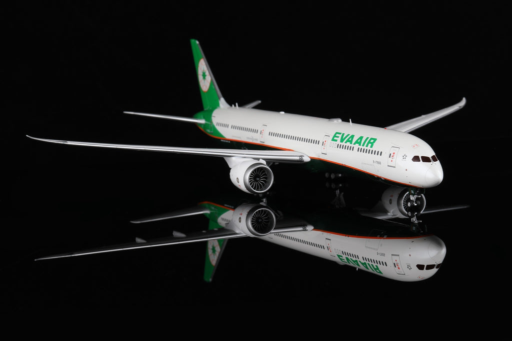 EVA Air Boeing 787-10 B-17806 – Scale 1:200 – SQ Wings – 34.1 cm