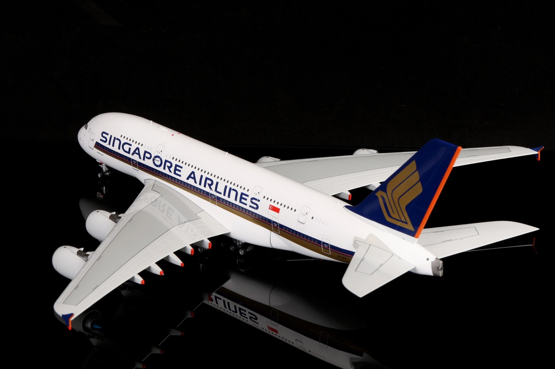 Singapore Airlines - A380 - 9V-SKB - Scale 1/200 - 36.38cm -  Scale 1/200