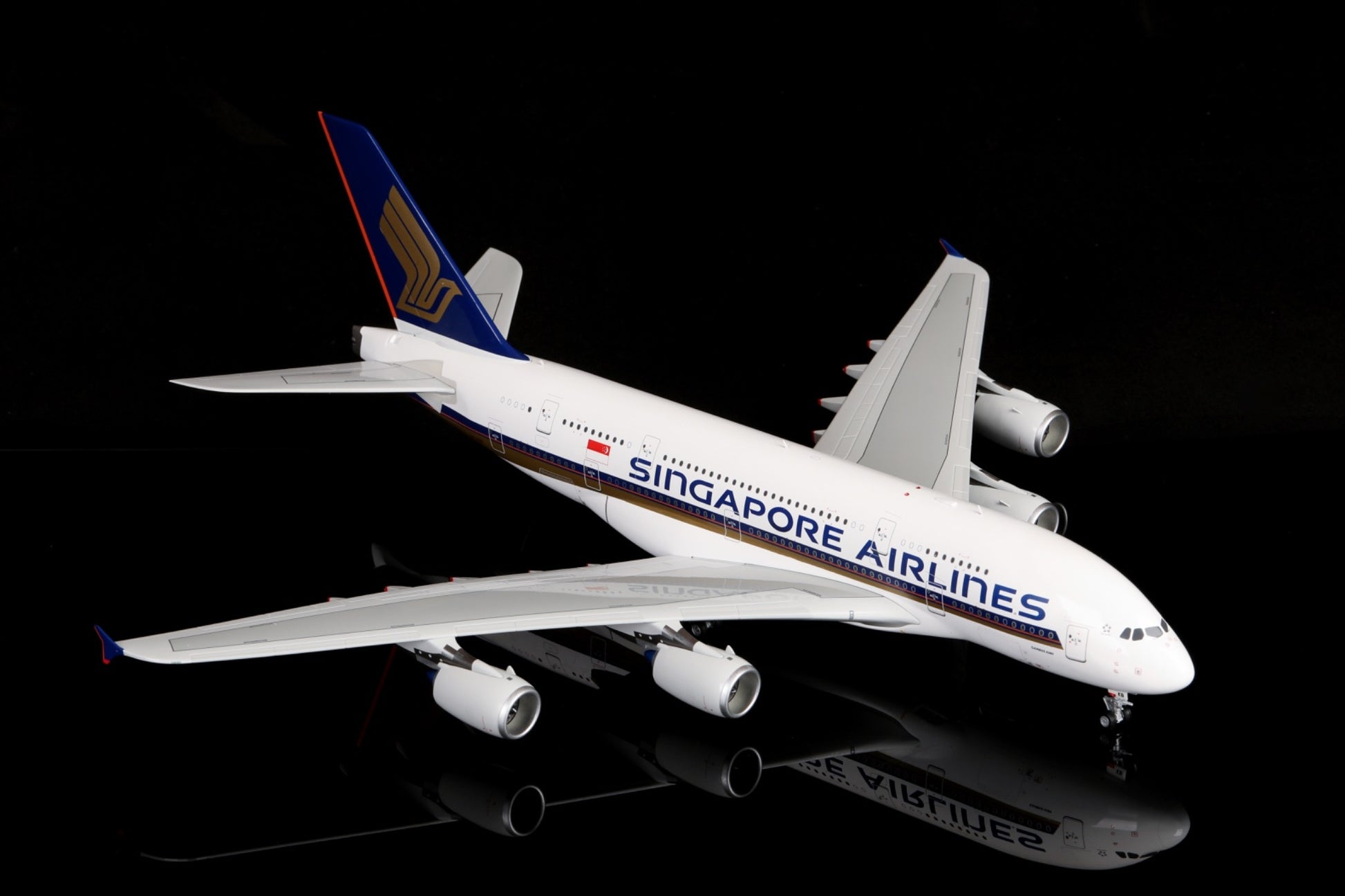 Singapore Airlines - A380 - 9V-SKB - Scale 1/200 - 36.38cm -  Scale 1/200