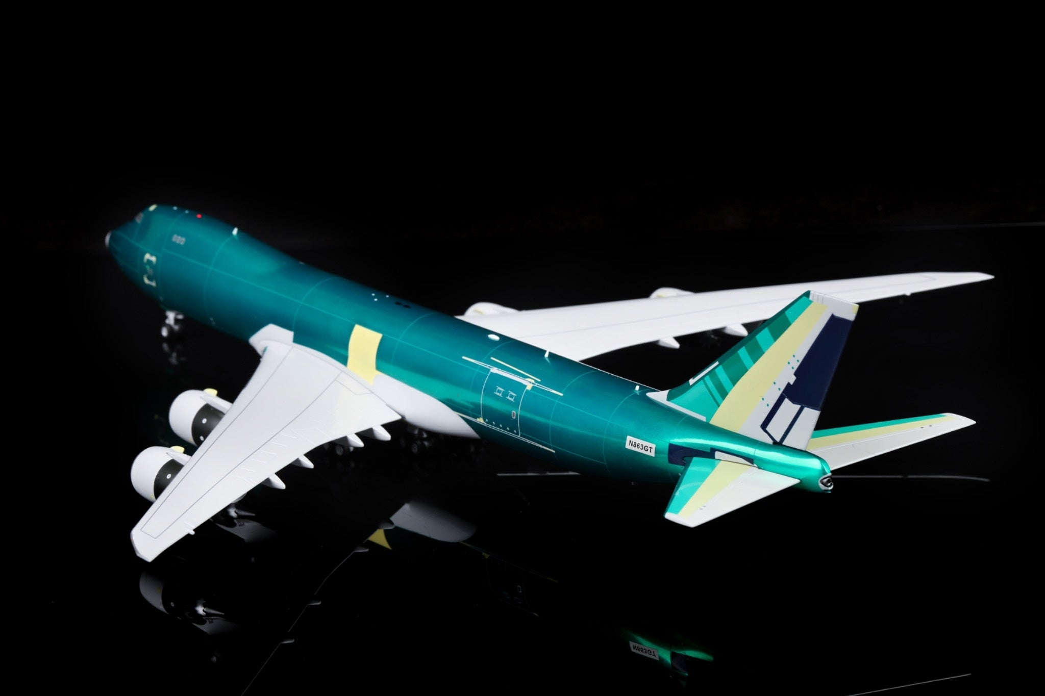 Atlas Air - B747-8F - N863GT - Colores de ensamblaje - L2015 - 38,1 cm - SQW