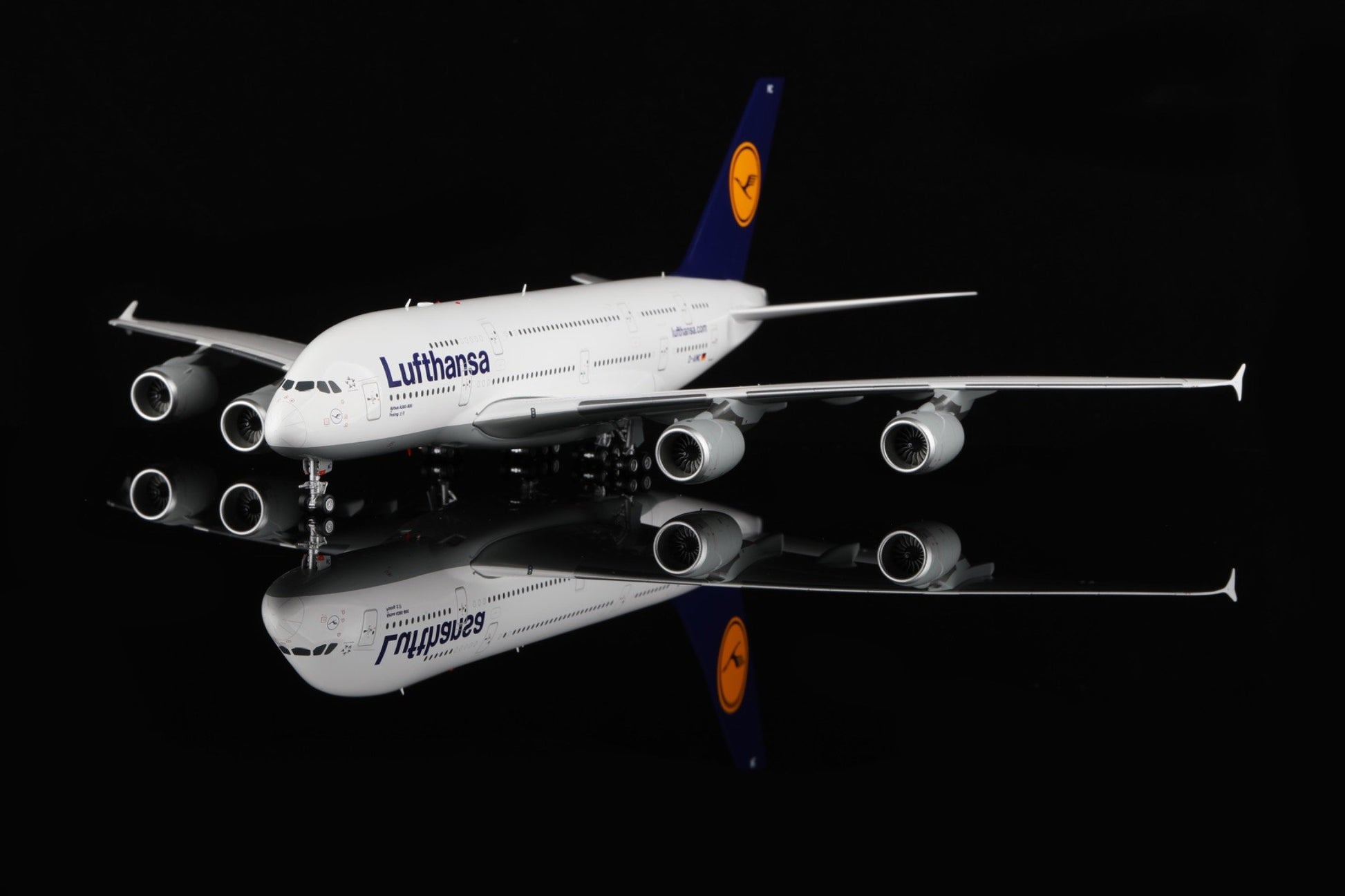 Lufthansa - A380 - D-AIMC - Peking - L2133 - 36.3cm -  Scale 1/200