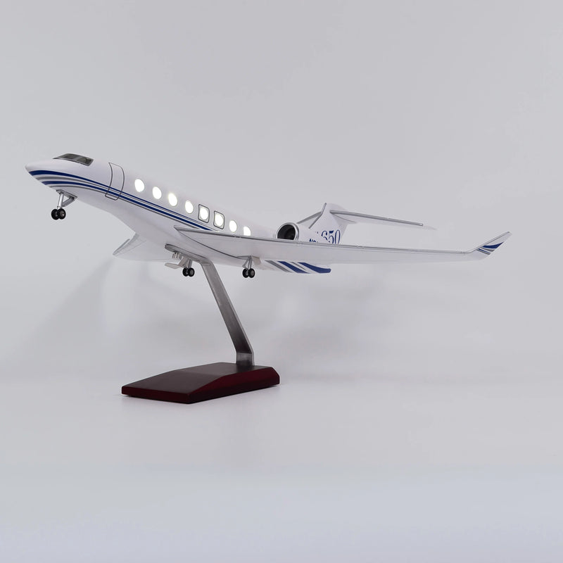 Gulfstream G650ER - Scale 1:50  - L:17in - 45cm - Image 1