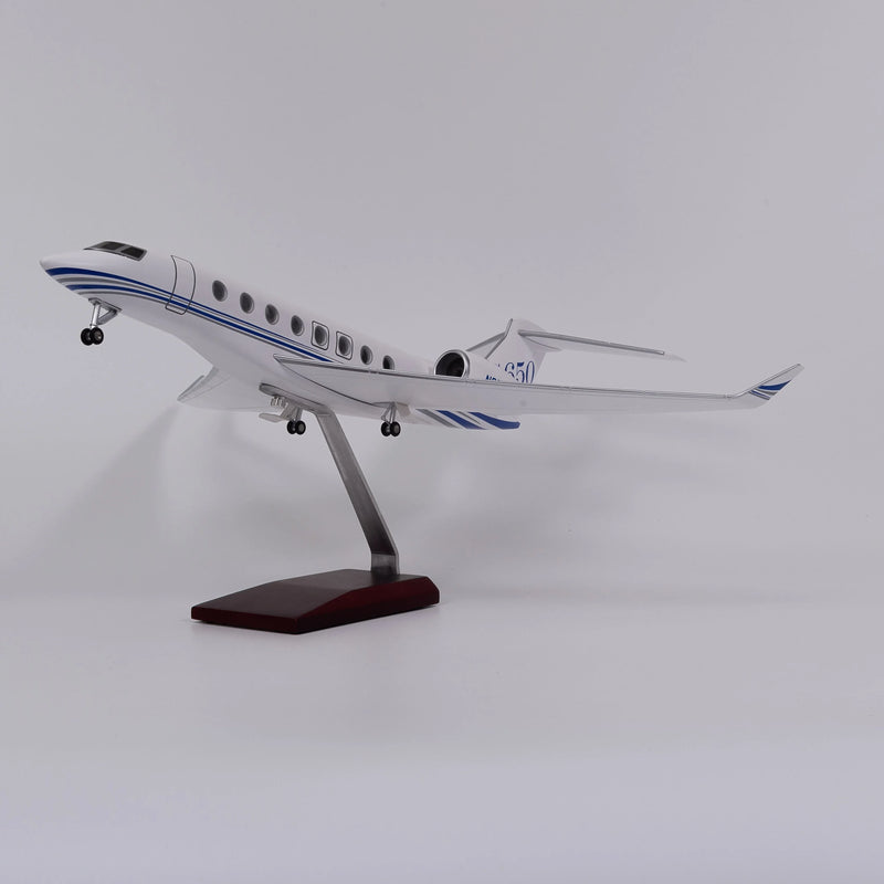 Gulfstream G650ER - Scale 1:50  - L:17in - 45cm - Image 10