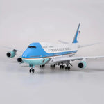 Boeing 747 Air Force One 1:150 – 47 cm / 18.5 in – LED Lights - Thumbnail 11