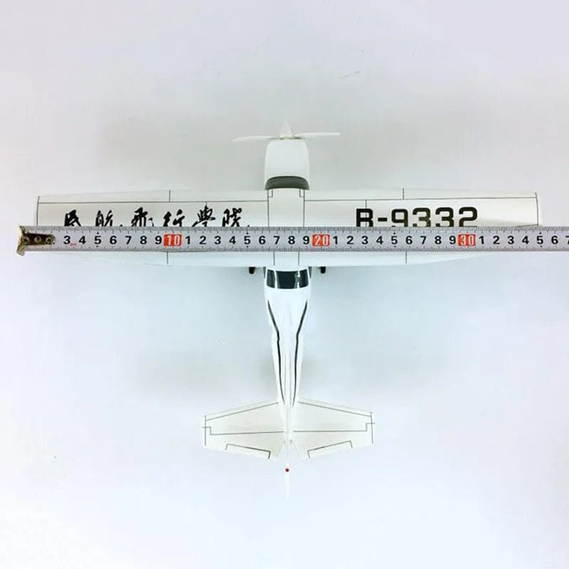 Cessna 172 SKYHAWK - Scale 1:60 - 28CM