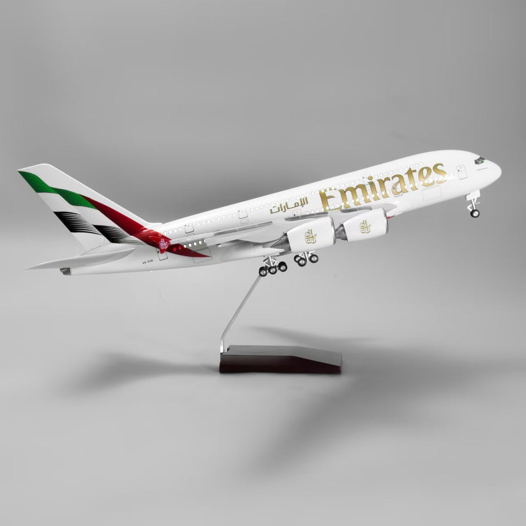 Airbus A380 Emirates – Maßstab 1:160 (46 cm / 18,5 in) – NEUE FLAGGE