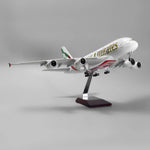 Airbus A380 New Emirates 1:160 – 47 cm / 18.5 in – LED Lights - Thumbnail 4