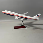 Air Force One Boeing 747-8 (VC-25B) 1:150 Scale Model Airplane – New Presidential Livery (47cm / 18.5")