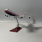 Air Force One Boeing 747-8 (VC-25B) 1:150 Scale Model Airplane – New Presidential Livery (47cm / 18.5")