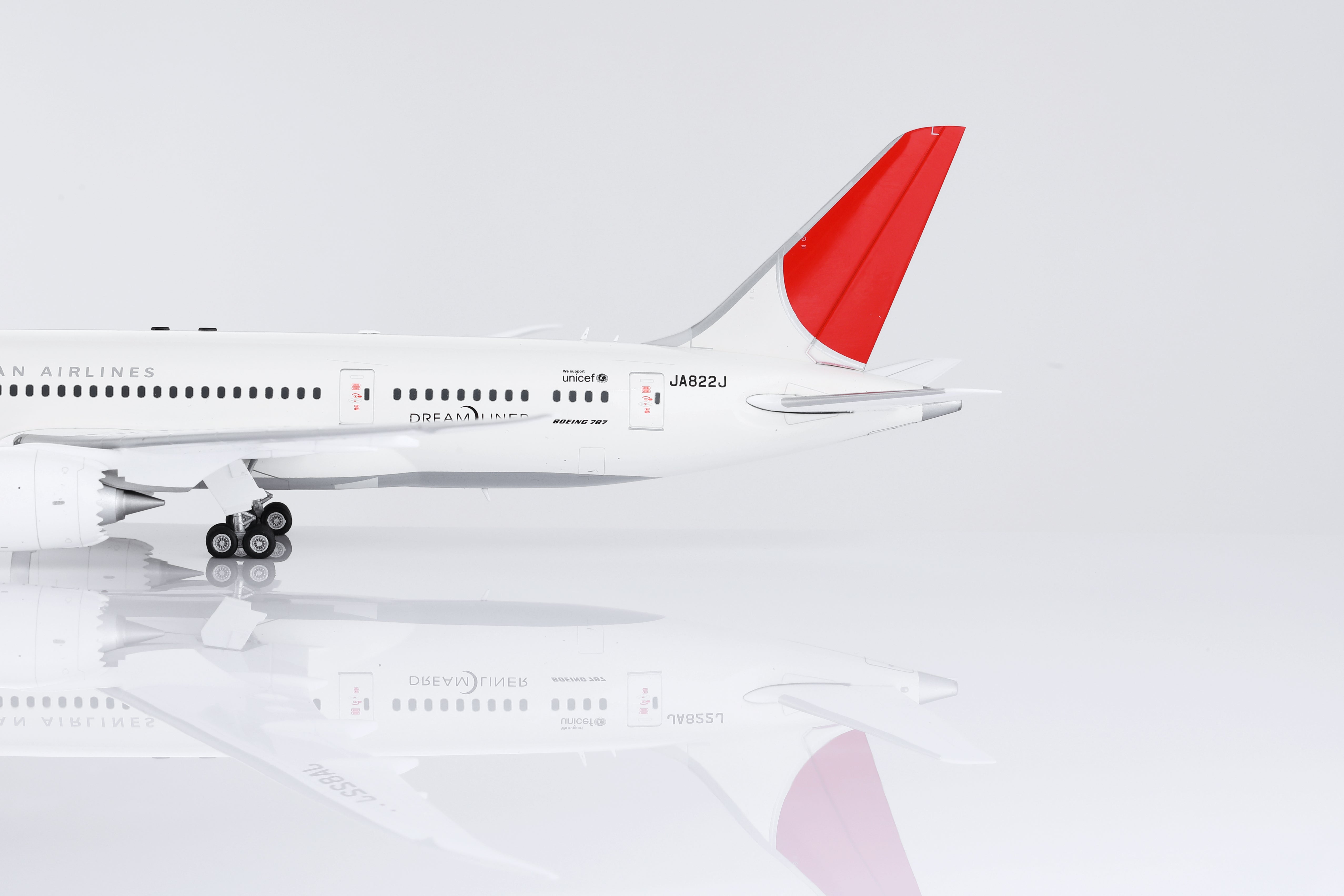 Japan Airlines Boeing 787-8 JA822J – Scale 1:200 – SQ Wings