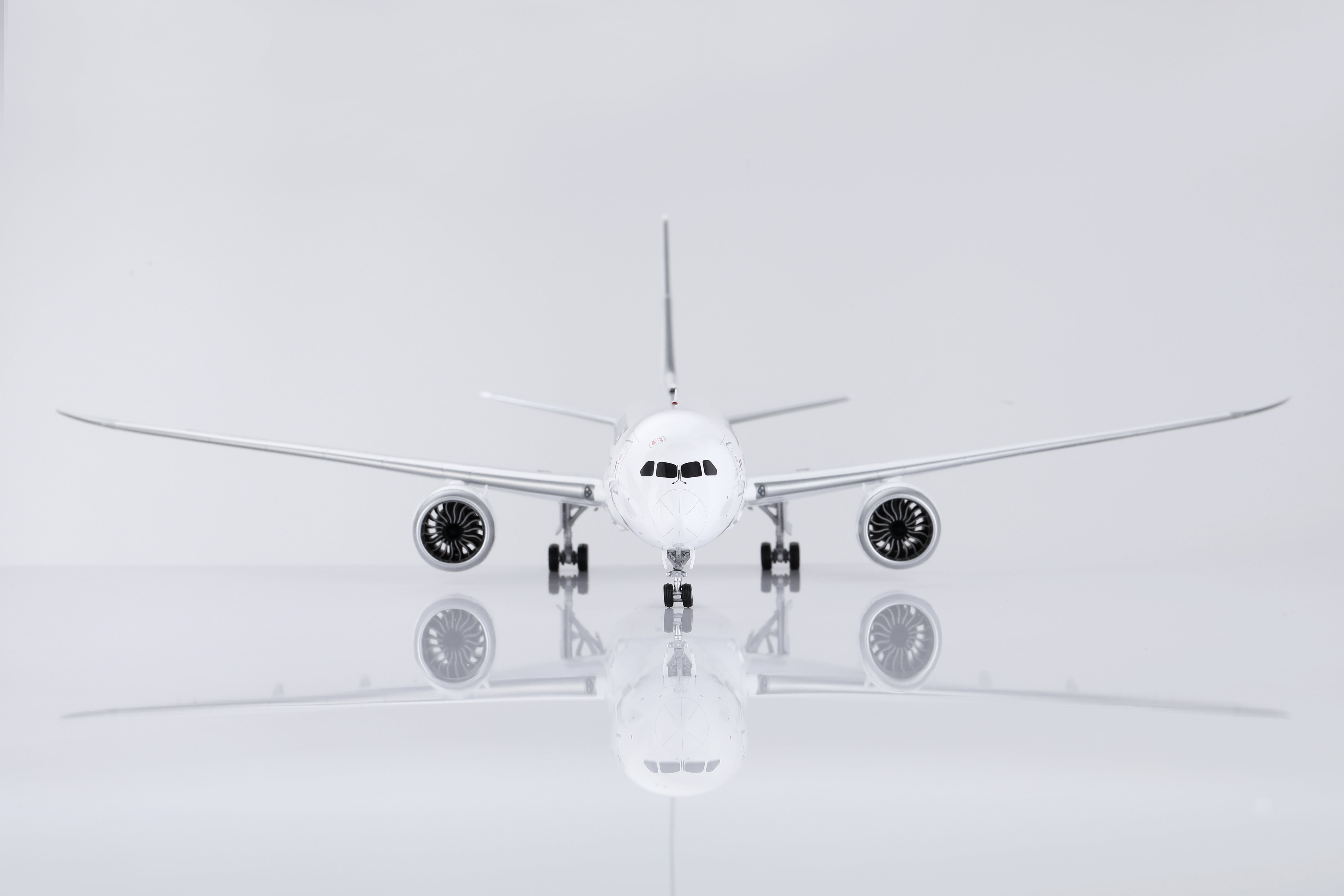 Japan Airlines Boeing 787-8 JA825J – Scale 1:200 – SQ Wings