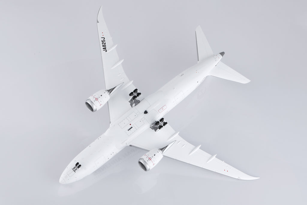 Japan Airlines Boeing 787-8 JA825J – Scale 1:200 – SQ Wings – 28.3 cm - L2027