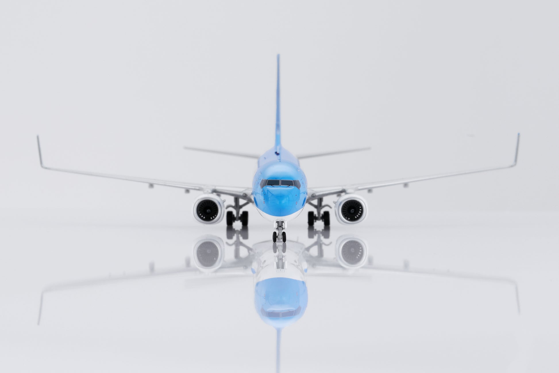 Korean Air Boeing 737-900ER HL8248 – Scale 1:200 – SQ Wings – 31 cm