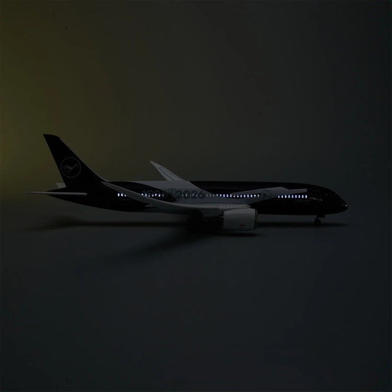 Boeing 787-9 Lufthansa 100 Years Commemorative – 1:145 Scale Model - Image 4
