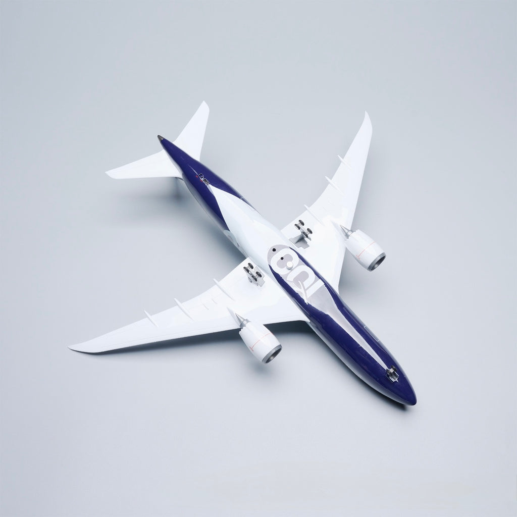 Boeing 787-9 Lufthansa 100 Years Commemorative – 1:145 Scale Model