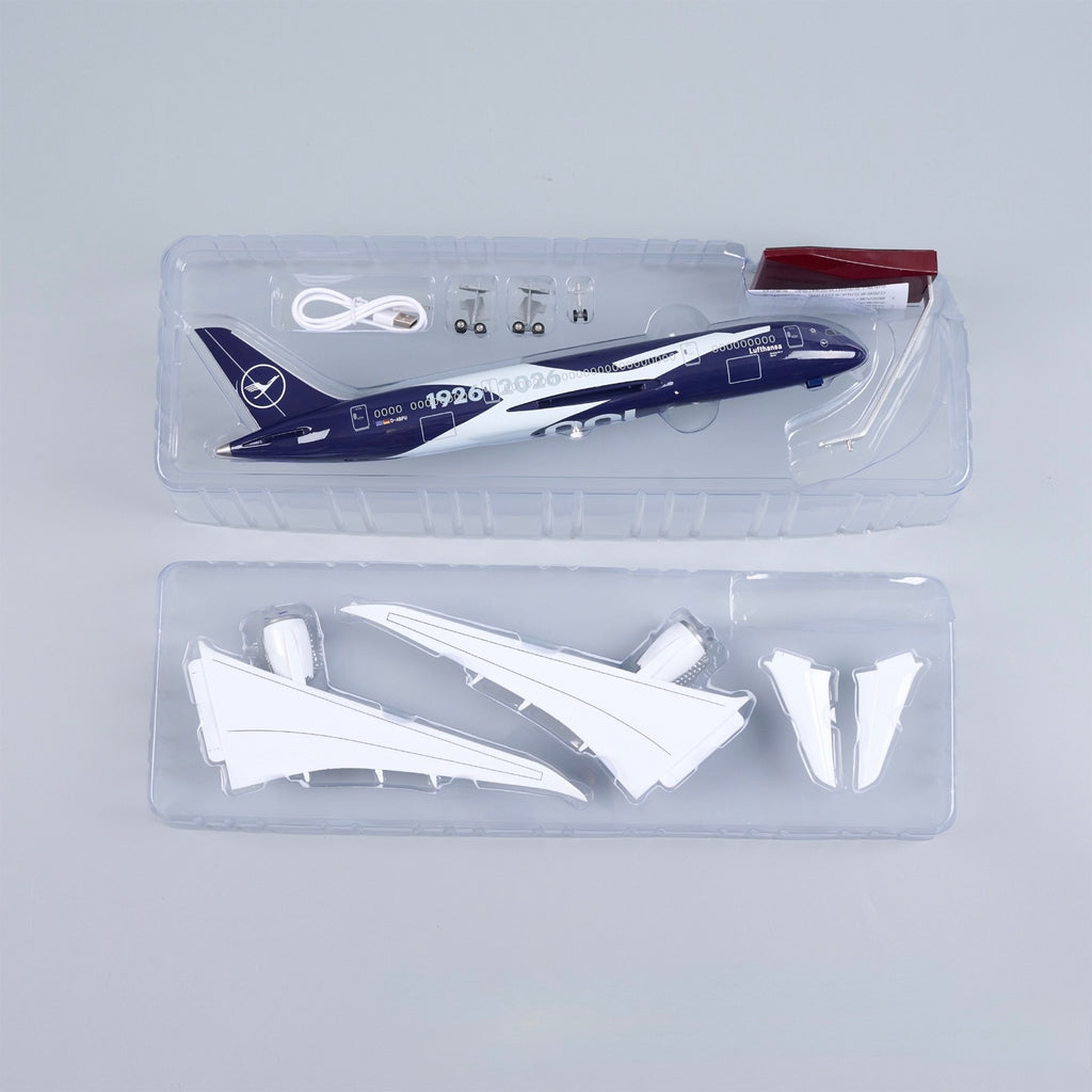 Boeing 787-9 Lufthansa 100 Years Commemorative – 1:145 Scale Model
