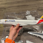 LATAM A320 Colombian Flag Special Edition – 47cm (18.5") – 1:80 Scale – LED (15 Units Only) - Thumbnail 7