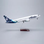 Boeing 737-800 Alaska Airlines 1:85 – 47 cm / 18.5 in – LED Lights