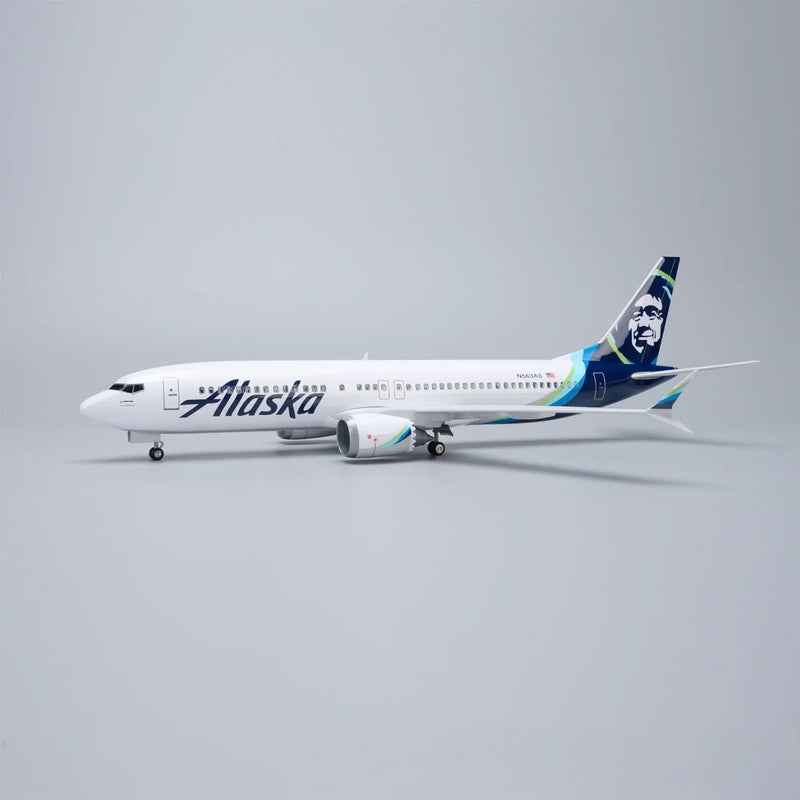 Boeing 737-800 Alaska Airlines 1:85 – 47 cm / 18.5 in – LED Lights - Image 5