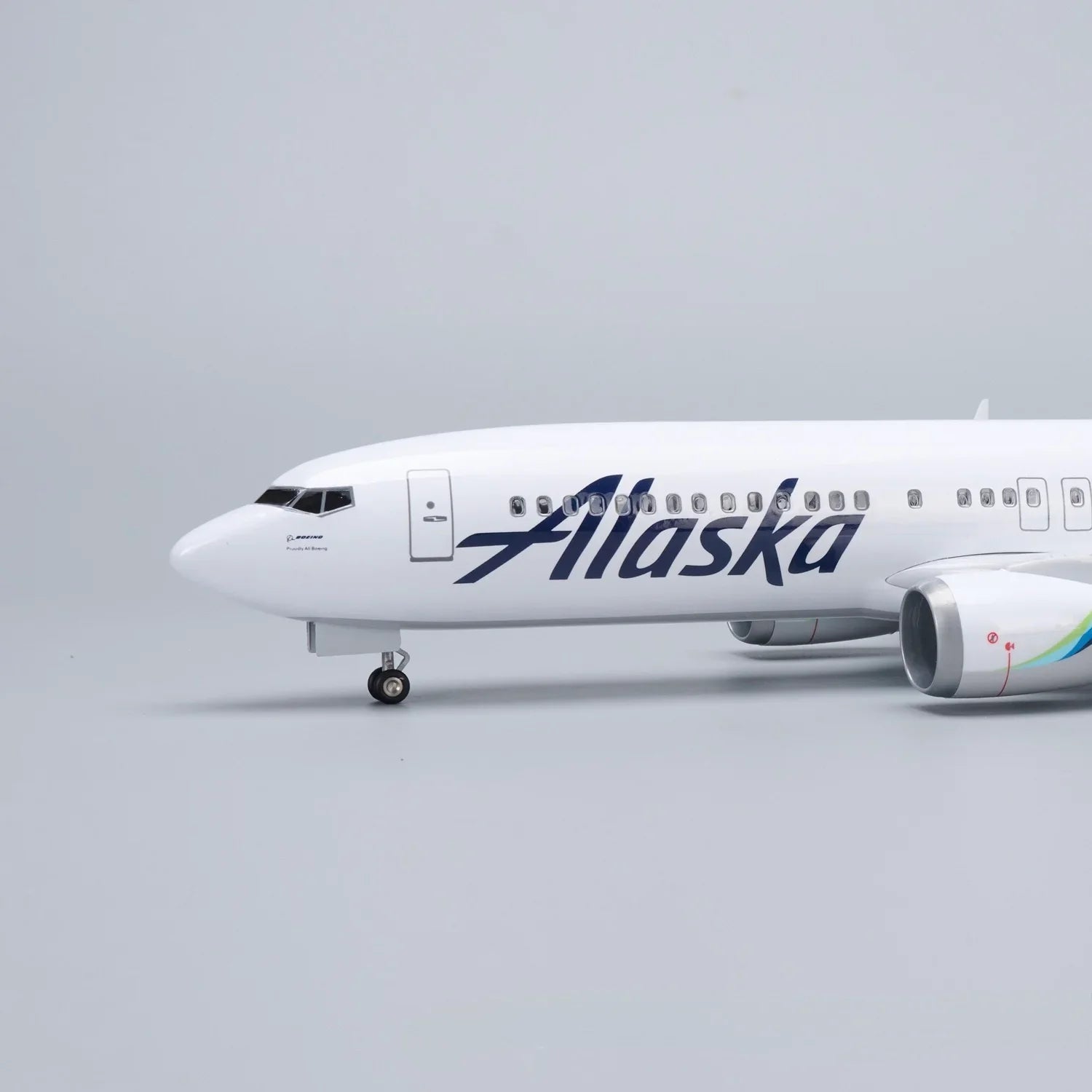 Boeing 737-800 Alaska Airlines 1:85 – 47 cm / 18.5 in – LED Lights - Gallery 6