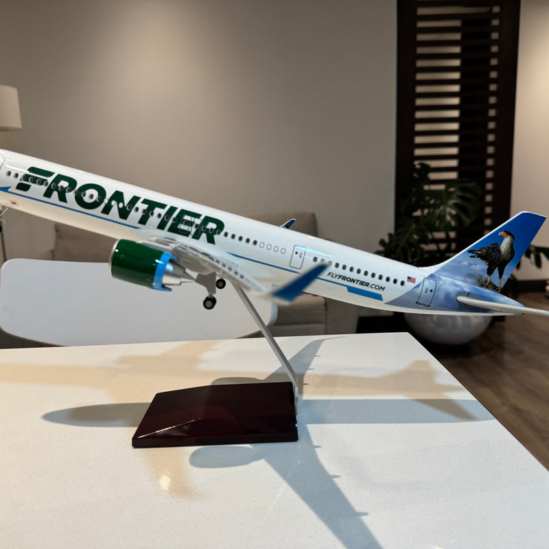Frontier Airlines A321neo "Morrison" 1:100 – 44 cm / 17.3 in – Limited Pre-Sale Edition - Image 9